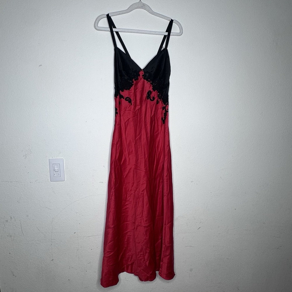 Vintage Natori Slip Dress Nightgown Maxi Womens M Satin Red Floral Embroidered